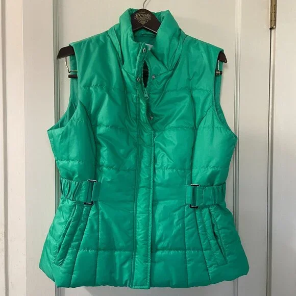 NY&Co. Puffer vest Green Size Large with buckle sides - Picture 2 of 6
